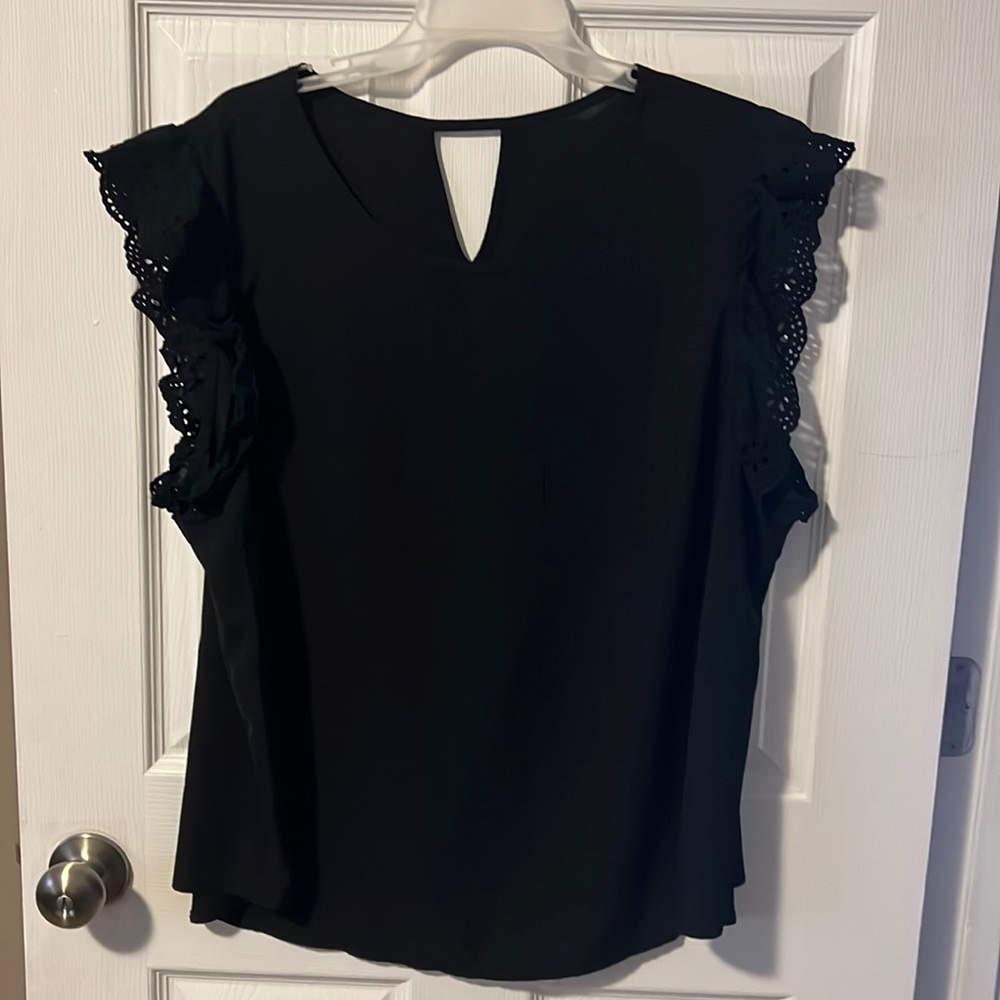 Capped sleeve blouse